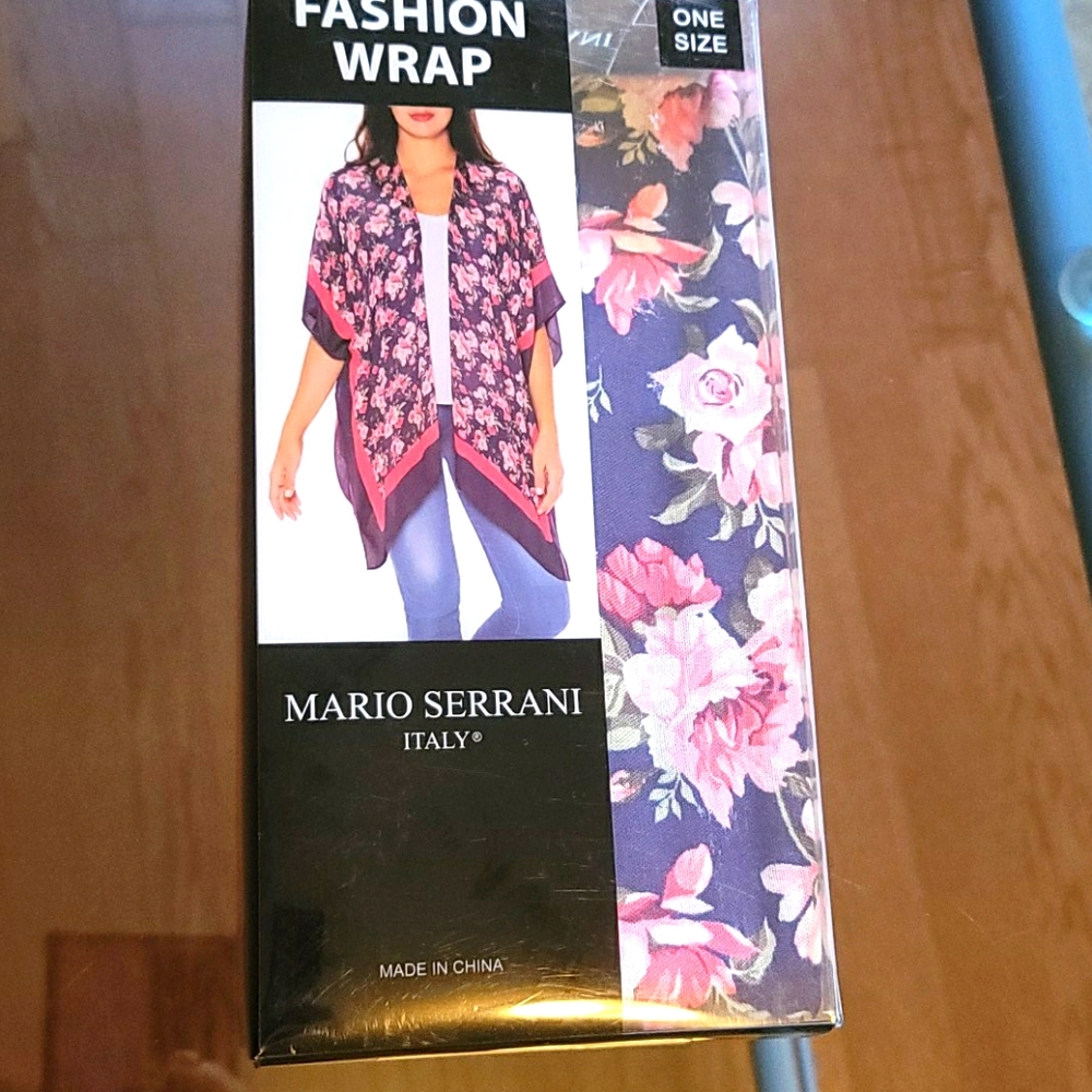 Mario Serrani Fashion Wrap.